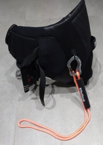 Leash de sécurité Kitehook fixé au harnais